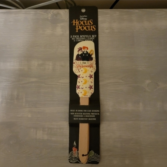 Disney Other - Disney's Hocus Pocus 2 Pack Spatula Set